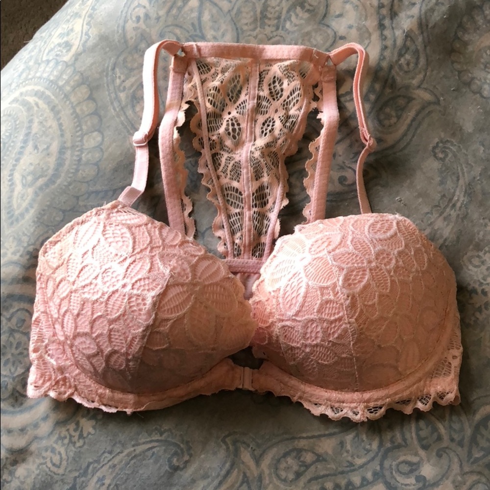 Pink by Victoria’s Secret lace date bra